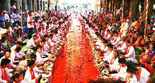 Hundreds of fingers ... | शेकडो बोटांमधून ‘धा तिरकीट धा... Hundreds of fingers ... | शेकडो बोटांमधून ‘धा तिरकीट धा...