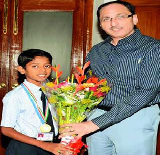 Mohammed Basi's lead in New York | मोहम्मद बाशीचे न्यूयॉर्कमध्ये नेतृत्व Mohammed Basi's lead in New York | मोहम्मद बाशीचे न्यूयॉर्कमध्ये नेतृत्व