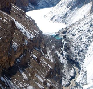 Salute to the courageous ... due to the campaign of the soldiers, the flood situation in Ladakh was avoided | धाडसाला सलाम...जवानांच्या मोहीमेमुळे लडाखमधील पूरसंकट टळले