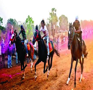 Horror thrill ... | अश्वशर्यतींचा थरार... Horror thrill ... | अश्वशर्यतींचा थरार...