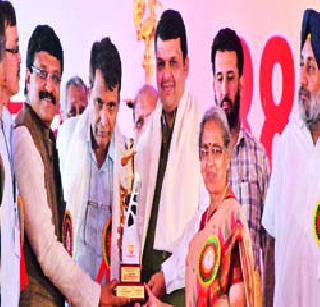 Swirling alarm in the corporation's resolution | महामंडळाच्या ठरावातही घुमानचाच गजर Swirling alarm in the corporation's resolution | महामंडळाच्या ठरावातही घुमानचाच गजर