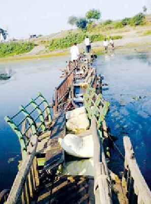 Bullock cart: | बैलगाडीचा सेतू :