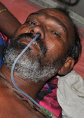 Five people have poisoned food | जेवणातून पाच जणांना विषबाधा Five people have poisoned food | जेवणातून पाच जणांना विषबाधा