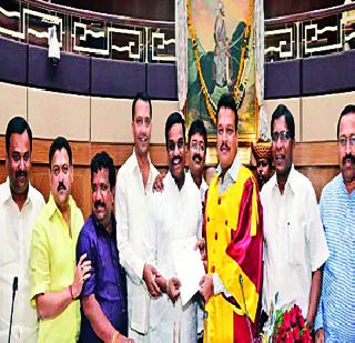 Bundu Kemes as House Magazine | सभागृहनेतेपदी बंडू केमसे Bundu Kemes as House Magazine | सभागृहनेतेपदी बंडू केमसे