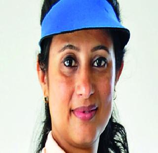 Hina Sidhu, Anjali Bhagwat prevented from boarding the plane | हिना सिद्धू, अंजली भागवत यांना विमानात चढण्यापासून रोखले Hina Sidhu, Anjali Bhagwat prevented from boarding the plane | हिना सिद्धू, अंजली भागवत यांना विमानात चढण्यापासून रोखले