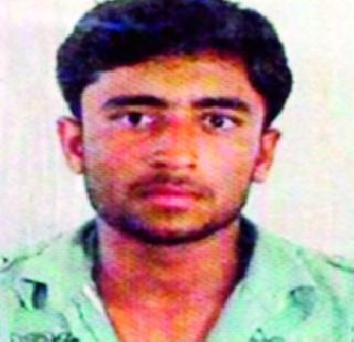 The victim of rural welfare from the Woolmafia | वाळूमाफियाकडून ग्रामस्थाचा बळी The victim of rural welfare from the Woolmafia | वाळूमाफियाकडून ग्रामस्थाचा बळी