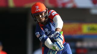 The target of 168 runs to win against Delhi's Hyderabad | दिल्लीचे हैदराबादसमोर जिंकण्यासाठी 168 धावांचे लक्ष्य The target of 168 runs to win against Delhi's Hyderabad | दिल्लीचे हैदराबादसमोर जिंकण्यासाठी 168 धावांचे लक्ष्य