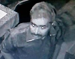 Chikhliyat district bank was broken | चिखलीत जिल्हा बँक फोडली Chikhliyat district bank was broken | चिखलीत जिल्हा बँक फोडली