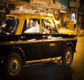 The passengers looted by taxi driver | प्रवाशांची टॅक्सीचालकाकडून लूट The passengers looted by taxi driver | प्रवाशांची टॅक्सीचालकाकडून लूट