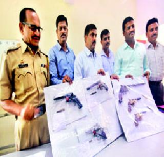 10 weapons seized during elections | निवडणूक काळात १० शस्त्रे जप्त 10 weapons seized during elections | निवडणूक काळात १० शस्त्रे जप्त