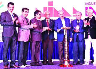 Permanent space for exposure to local entrepreneurs | स्थानिक उद्योजकांना प्रदर्शनासाठी कायमस्वरूपी जागा