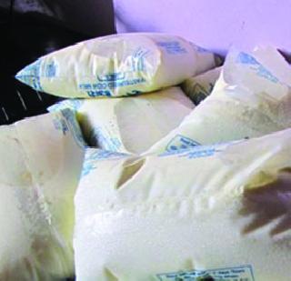 The controversy over the meeting of milk commission | दुधाच्या कमिशनवरून बैठकीत वादंग The controversy over the meeting of milk commission | दुधाच्या कमिशनवरून बैठकीत वादंग