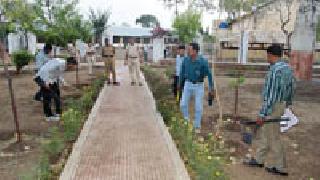 Incharge of the prisoners' security of the prison 'audit' | प्रभारी सीपींनी केले कारागृहाचे सुरक्षा 'आॅडिट' Incharge of the prisoners' security of the prison 'audit' | प्रभारी सीपींनी केले कारागृहाचे सुरक्षा 'आॅडिट'