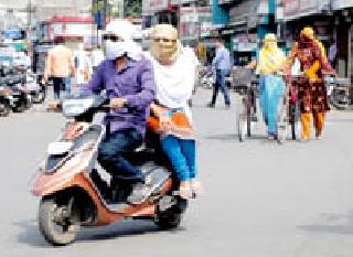 Heat in April | एप्रिलमध्ये मे हीट