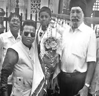 Screening of the child wrestler again | बालजलतरणपटूचा पुन्हा विक्रम Screening of the child wrestler again | बालजलतरणपटूचा पुन्हा विक्रम