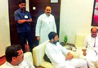 I'm on the go, but send a monthly report! | मी चाललोय, पण मंथली रिपोर्ट पाठवा !