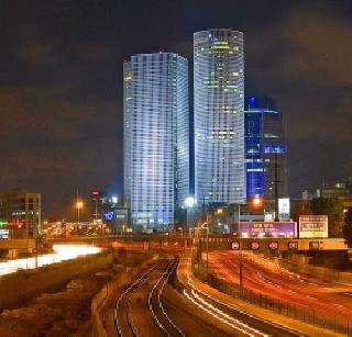 Model of the oil aviva in front of Mumbai | मुंबईसमोर तेल अविवचा आदर्श