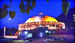 Bright Buddha Memorial ... | उजळले बुद्धस्मारक... Bright Buddha Memorial ... | उजळले बुद्धस्मारक...