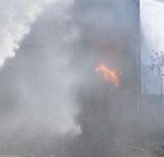 Five people were killed in an explosion in an ornamental ammunition in Sangli | सांगलीत शोभेची दारु बनवणा-या कंपनीतील स्फोटात ५ ठार