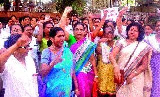 Numerous demands for nurses pending | परिचारिकांच्या विविध मागण्या प्रलंबित Numerous demands for nurses pending | परिचारिकांच्या विविध मागण्या प्रलंबित