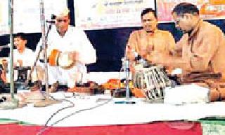 Develop literacy and community development | साक्षर होऊन समाजाचा विकास घडवा Develop literacy and community development | साक्षर होऊन समाजाचा विकास घडवा