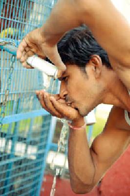 Why do you forget the 'water religion'? | ‘पाण्याचा धर्म’ विसरलो का आपण? Why do you forget the 'water religion'? | ‘पाण्याचा धर्म’ विसरलो का आपण?