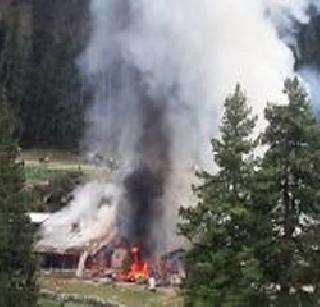 Pakistan's helicopter was hit by the missile | पाकिस्तानचे हेलिकॉप्टर आम्हीच क्षेपणास्त्राने पाडले Pakistan's helicopter was hit by the missile | पाकिस्तानचे हेलिकॉप्टर आम्हीच क्षेपणास्त्राने पाडले