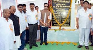 Government buildings for tribal students in the next five years | आदिवासी विद्यार्थ्यांसाठी येत्या पाच वर्षात शासकीय इमारती