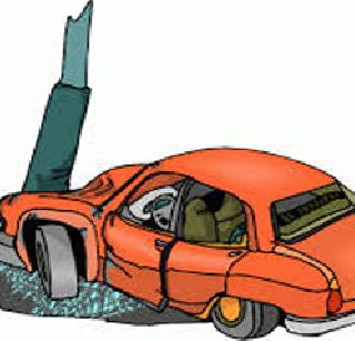 The workers lying on the sidewalk collided with the car | फुटपाथवर झोपलेल्या मजुरांना कारने चिरडले