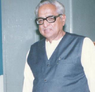 Bindu Madhav Joshi Kalvash, the founder of Client Panchayat | ग्राहक पंचायतचे संस्थापक बिंदूमाधव जोशी कालवश