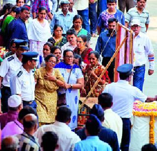 The two generations of Rane family are penance | राणे कुटुंबाची दोन पिढ्यांची तपश्चर्या The two generations of Rane family are penance | राणे कुटुंबाची दोन पिढ्यांची तपश्चर्या