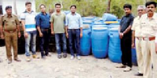 The Forest Department spoiled the liquor band | वन विभागाने उद्ध्वस्त केला दारू अड्डा