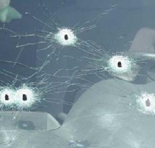 Fierce firing by terrorists on the bus in Karachi, 41 killed | कराचीत बसवर दहशतवाद्यांचा अंदाधूंद गोळीबार, ४१ ठार Fierce firing by terrorists on the bus in Karachi, 41 killed | कराचीत बसवर दहशतवाद्यांचा अंदाधूंद गोळीबार, ४१ ठार