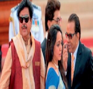 Government should make 'Hero' for film industry! | चित्रपटसृष्टीसाठीही सरकार ठरावे ‘हीरो’ ! Government should make 'Hero' for film industry! | चित्रपटसृष्टीसाठीही सरकार ठरावे ‘हीरो’ !