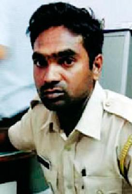 Police cadre of ACB | पोलीस शिपाई एसीबीच्या जाळ्यात Police cadre of ACB | पोलीस शिपाई एसीबीच्या जाळ्यात