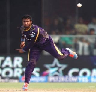 Shakib, Malkal bowled 67 for Mumbai 3 | शाकिब, मोर्कलच्या गोलंदाजीमुळे मुंबई ३ बाद ६७ Shakib, Malkal bowled 67 for Mumbai 3 | शाकिब, मोर्कलच्या गोलंदाजीमुळे मुंबई ३ बाद ६७