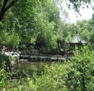 161 parks 'load' 285 people | १६१ उद्यानांचा ‘भार’ २८५ जणांवरच