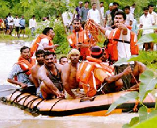 Disregarding administration with disaster management | आपत्ती व्यवस्थापनाकडे प्रशासनाचे दुर्लक्ष