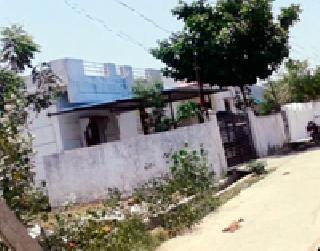 Premises of Millennium Land | कोट्यवधीची जमीन लघुवेतन गृहनिर्माण संस्थेने हडपली Premises of Millennium Land | कोट्यवधीची जमीन लघुवेतन गृहनिर्माण संस्थेने हडपली