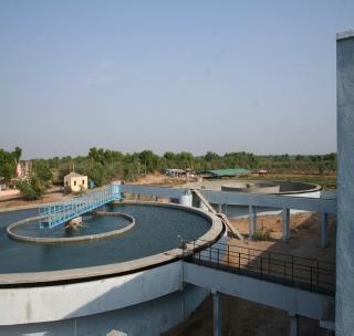 Burning powder of water purification racket! | जलशुद्धीकरणाच्या ब्लिचिंग पावडरचा गोरखधंदा!