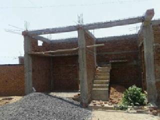 Encroachment on 100 crores plot | १०० कोटींच्या भूखंडावर अतिक्रमण Encroachment on 100 crores plot | १०० कोटींच्या भूखंडावर अतिक्रमण