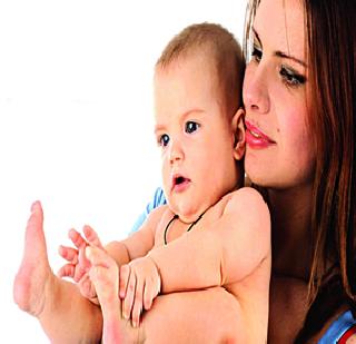 Women Care for Figures With Selfies | बाळाबरोबर सेल्फीसाठी महिलांना फिगरची काळजी Women Care for Figures With Selfies | बाळाबरोबर सेल्फीसाठी महिलांना फिगरची काळजी