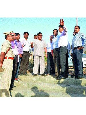 Inspect the work of Kumbh Mela by the Chief Secretary | कुंभमेळ्याच्या कामांची मुख्य सचिवांकडून पाहणी