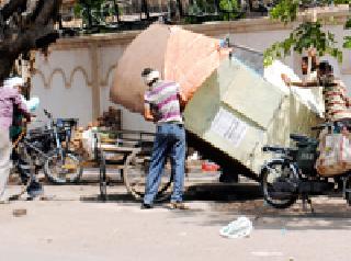 Administrator login: | प्रशासनाचा आला गाडा :