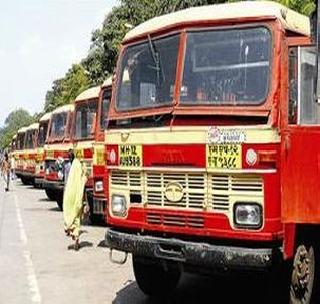 Welcome to the bus station by giving floral tribute | पुष्प देऊन करणार बसस्थानकावर प्रवाशांचे स्वागत