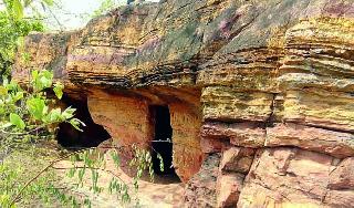 Keep the ancient ones weary | प्राचीन ठेवा दुर्लक्षितच Keep the ancient ones weary | प्राचीन ठेवा दुर्लक्षितच