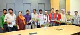 These are real heroes | हे आहेत रिअल हिरो These are real heroes | हे आहेत रिअल हिरो