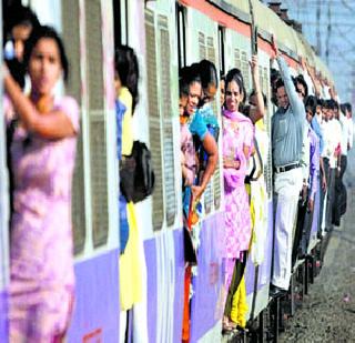 Today the last local train from CST to 11.18 pm | आज सीएसटीहून शेवटची लोकल रात्री ११.१८ वाजता Today the last local train from CST to 11.18 pm | आज सीएसटीहून शेवटची लोकल रात्री ११.१८ वाजता