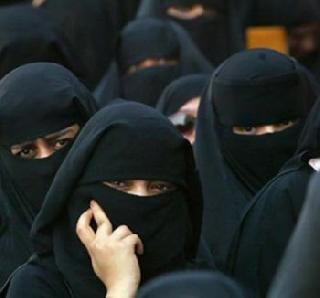 The second marriage ban on the wife of the first wife - the court's Muslim man chaparac | पहिल्या पत्नीवर अन्याय केल्यास दुस-या लग्नास मनाई - न्यायालयाची मुस्लीम पुरुषाला चपराक The second marriage ban on the wife of the first wife - the court's Muslim man chaparac | पहिल्या पत्नीवर अन्याय केल्यास दुस-या लग्नास मनाई - न्यायालयाची मुस्लीम पुरुषाला चपराक