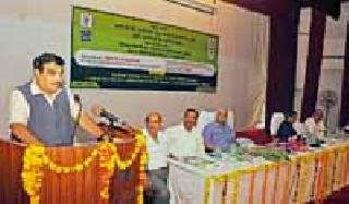 Technology needs to reach the villages | गावांमध्ये तंत्रज्ञान पोहचणे आवश्यक